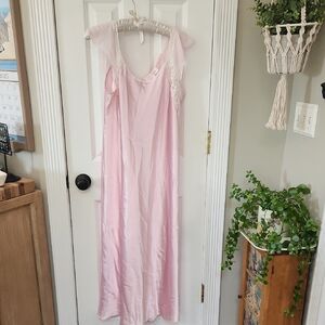 VINTAGE Oscar de la Renta Chic Pink Lace Chemise